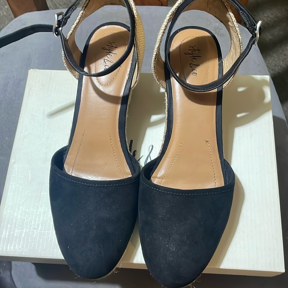 Black espadrilles